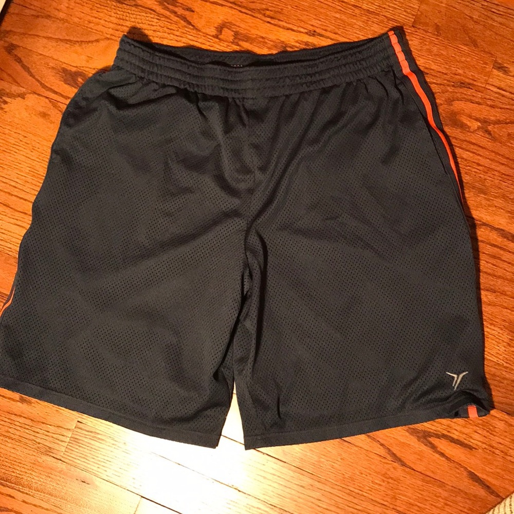 Old Navy Active shorts